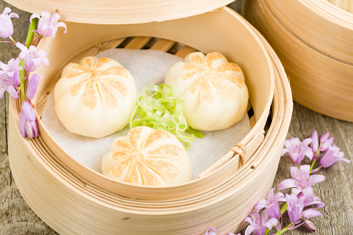 Thai steamed buns filled with chicken.