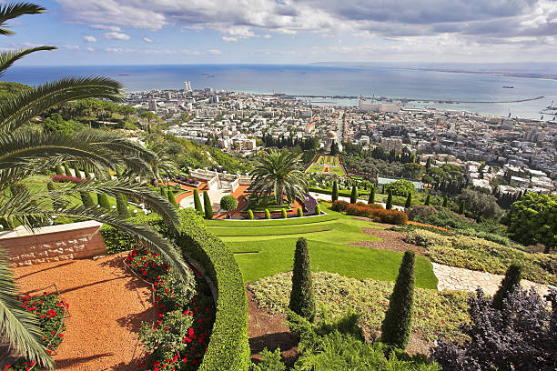 istock Magnificent landscape - Bahay gardens 504317555