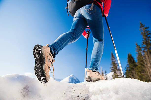 若い女性をハイキング - nordic walking walking relaxation exercise women ストックフォトと画像