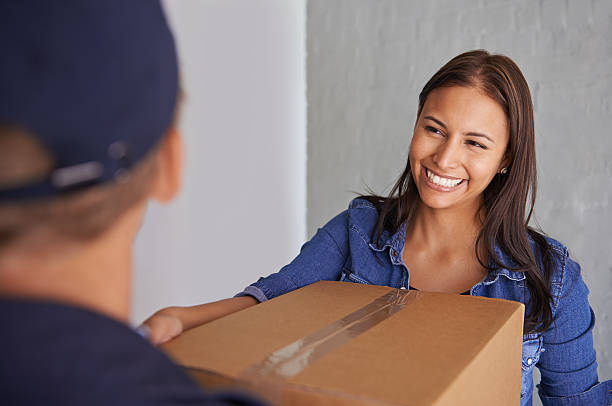 istock Always find a trustworthy moving company! 504342353