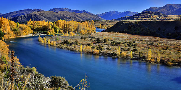 istock Clutha River and the Southern Alps in Autumn 504367397