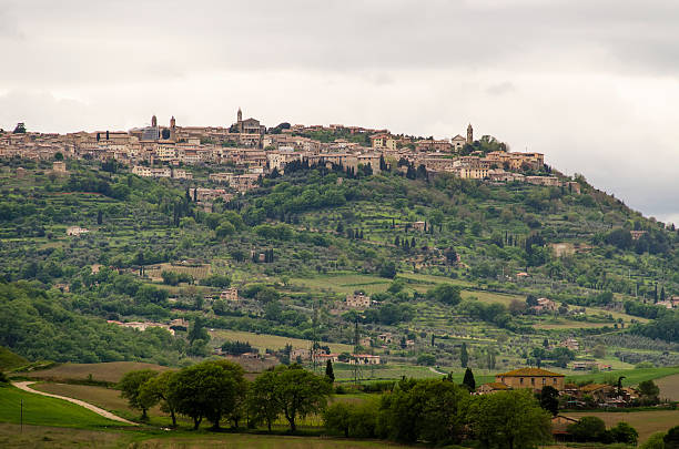 istock Landscape of Tuscany 504368519