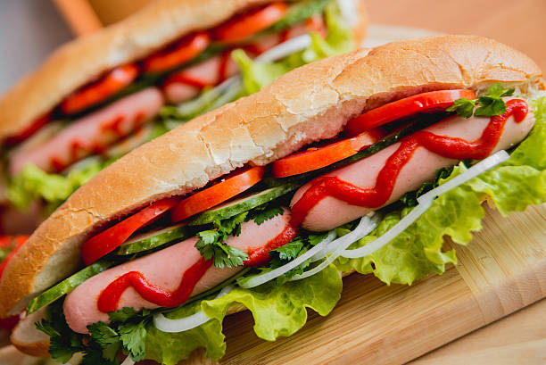 istock Large hot dog with vegetables 504381700