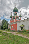 golden-ring-von-russland.jpg?b=1&s=170x170&k=20&c=MEibeqa6lK5i4T1d7JIe3Bli7iC2Hbhxev9T5rm8B0M=