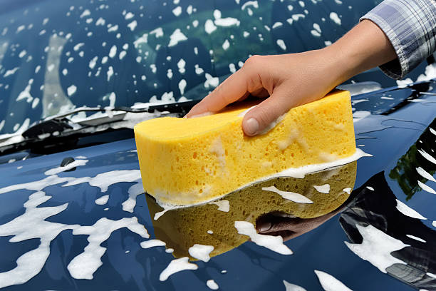 car care-mycie samochodu ręcznie - wartung zdjęcia i obrazy z banku zdjęć