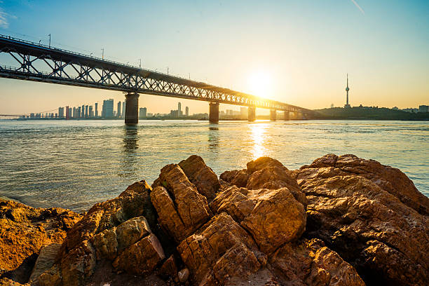 istock WuHanYangtze River Bridge 504424244