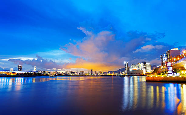 istock Hong Kong city sunset 504483171
