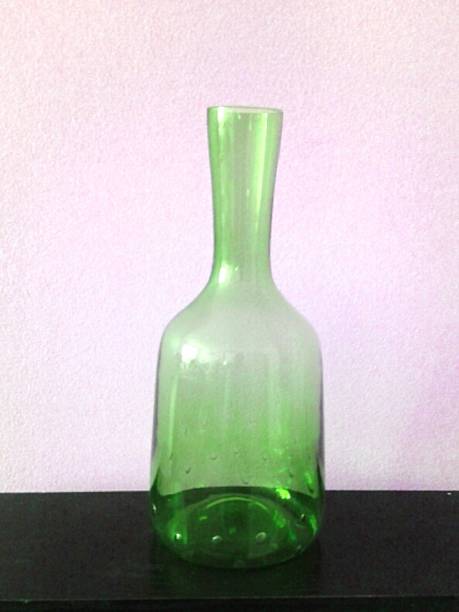 istock Green Glass Bottle 504539664