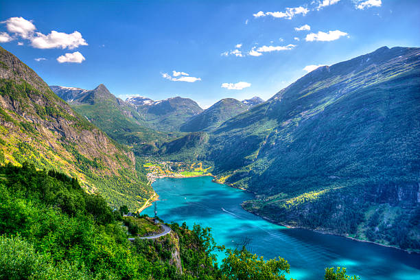 geiranger - fjord stock-fotos und bilder