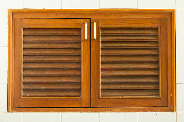istock old wooden door 504602317