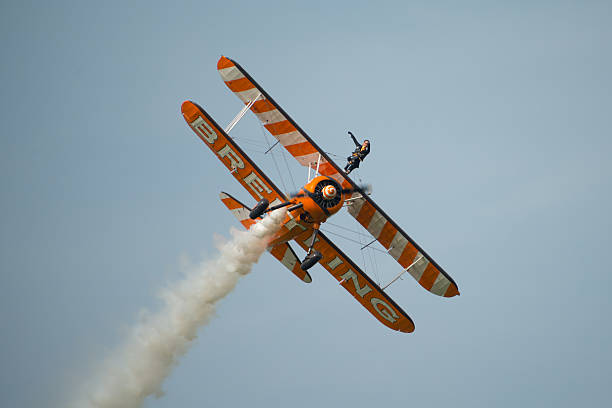 브라이틀링 윙 워커 - biplane airshow airplane performance 뉴스 사진 이미지