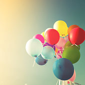 vintage-bunte-ballons.jpg?b=1&s=170x170&k=20&c=g2AZ1nelTOFOpxvj5fiDAM7HYCdMspUlHMtAgQZ8FX4=