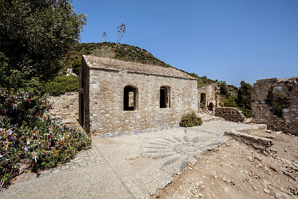 istock church 504636918
