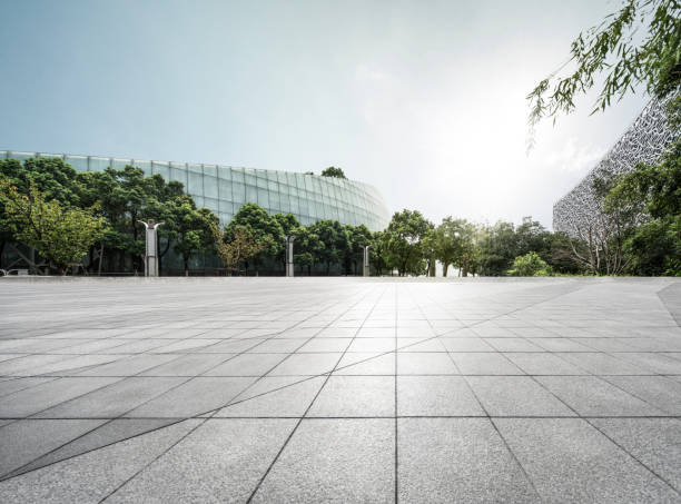 praça de edifício - patio imagens e fotografias de stock