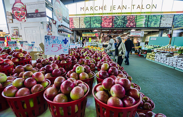 購入食料品市場「ジャンバティスト talon - farmers market montreal canada market ストックフォトと画像