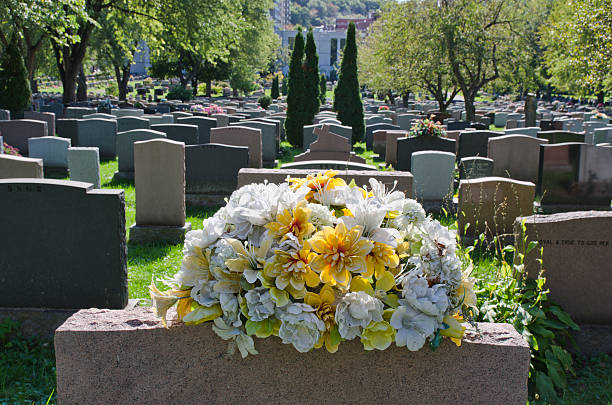 istock Gravestones  in an american Cemetery 504706562