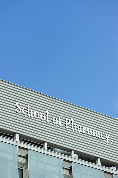 istock School of Pharmacy 504710063