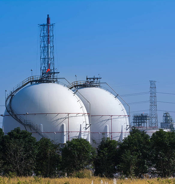 istock Oil And Gas Storage Tanks 504712675