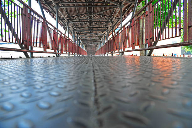 istock Steel structure of the corridor 504759004