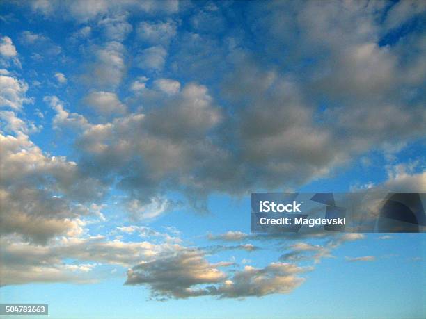 Nubarrones En El Cielo 009 Foto de stock y más banco de imágenes de Aire libre - Aire libre, Altocúmulo, Cielo