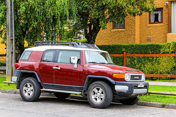 toyota fj cruiser - toyota fj cruiser stock-fotos und bilder