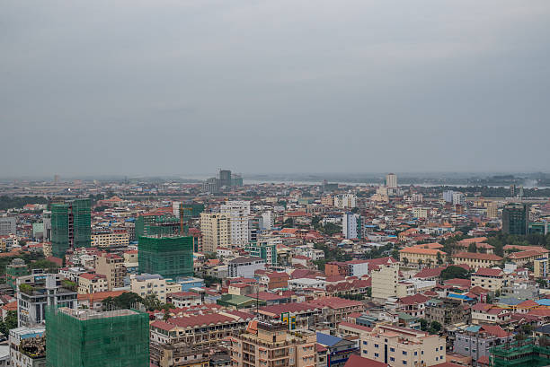 phnom penh, camboja - cambodia khmer architecture outdoors - fotografias e filmes do acervo