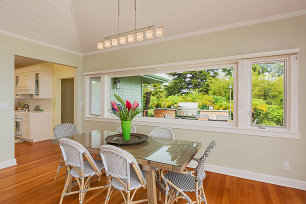 istock Elegant dining room with wood floors 504784095