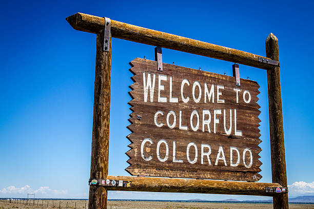 istock Welcome to Colorful Colorado Sign 504788539