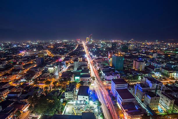 phnom penh, camboja - cambodia khmer architecture outdoors - fotografias e filmes do acervo