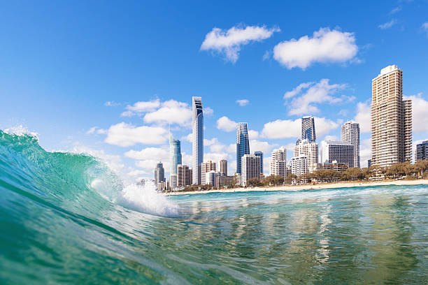 istock Blue waves rolling on Surfers Paradise beach 504797238