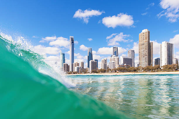 istock Blue waves rolling on Surfers Paradise beach 504797482