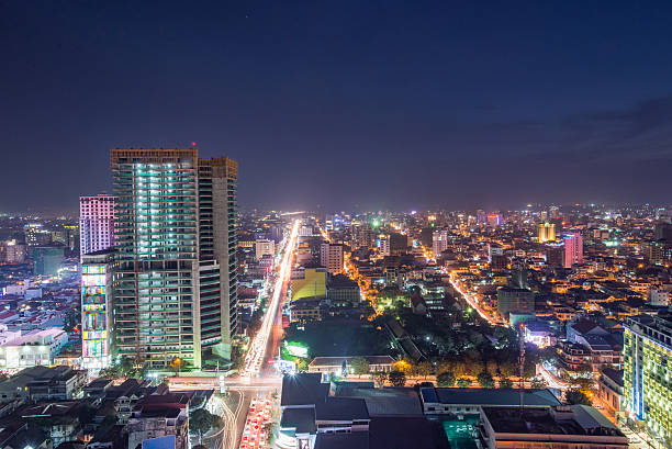 phnom penh, camboja - cambodia khmer architecture outdoors - fotografias e filmes do acervo