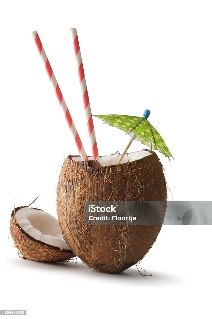 Tuercas: Coconut, paraguas y paja - Foto de stock de Coco - Fruta tropical libre de derechos