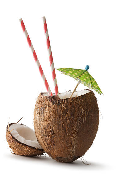 nakrętki: coconut, parasol i słomek - drink umbrella umbrella nobody parasol zdjęcia i obrazy z banku zdjęć