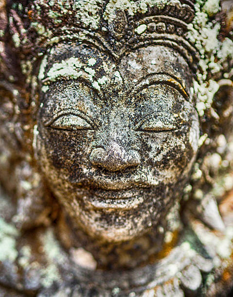 istock Portrait of Balinese statues 504864032