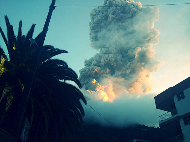 Eruption of a volcano Tungurahua Eruption of a volcano Tungurahua mt tungurahua sunset mountain volcano stock pictures, royalty-free photos & images