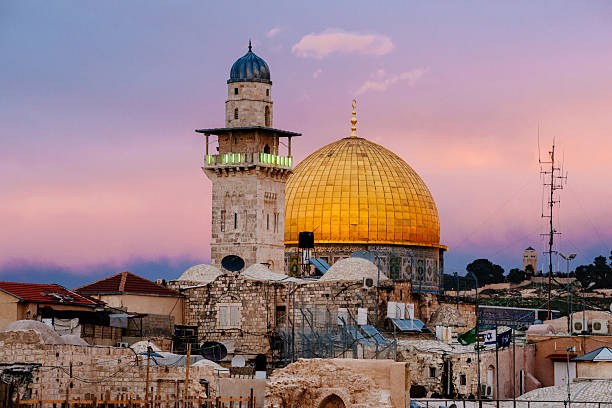 Dome of the Rock, Qubbat Al-Sakhrah, Jerusalem, Israel The Dome of the Rock in sunset with vibrant colors, is now one of the oldest works of Islamic architecture.It is famous as Jerusalem's most recognizable landmark. east jerusalem stock pictures, royalty-free photos & images