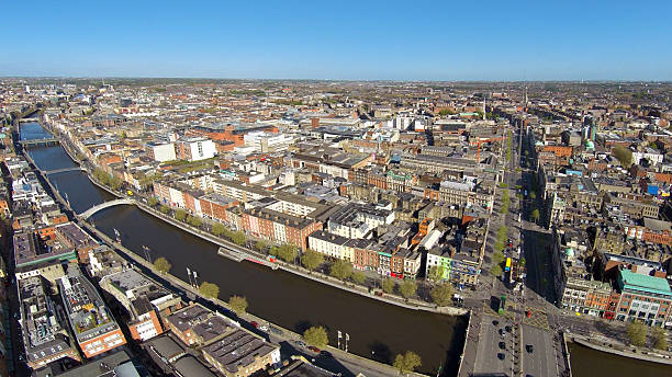 istock Dublin city center, O'Connell bridge and street 504883184