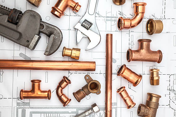 outils et plan de travail - plumber photos et images de collection