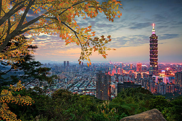 istock Taipei, Taiwan evening skyline 504902895