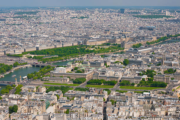 istock Paris in a sunny summer day 504904131