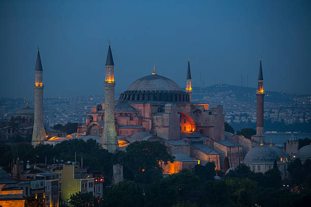 istock Istanbul - Hagia Sophia enlightened by night 504904171