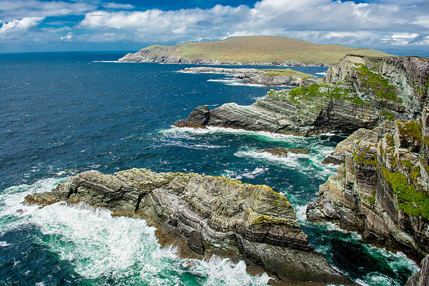 istock Cliffs at the Coast of Ireland 504905894