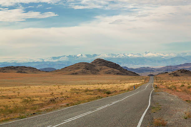 istock Asphalt road in the highlands 504991864