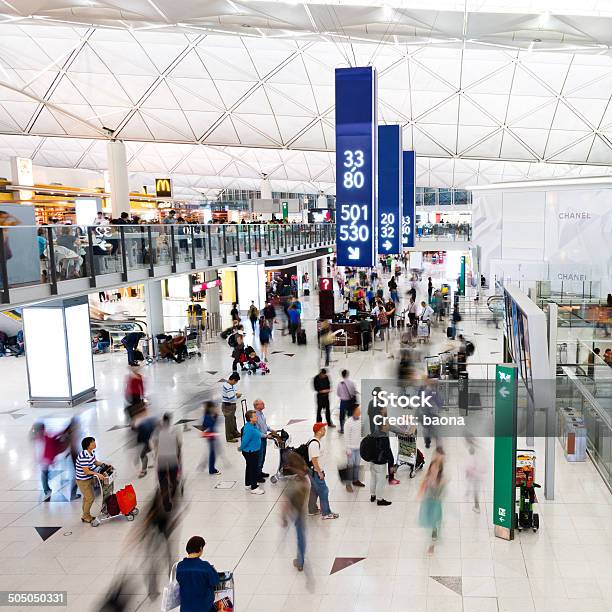 Geschäftigen Flughafen Stockfoto und mehr Bilder von Flughafen - Flughafen, Beengt, Hongkong