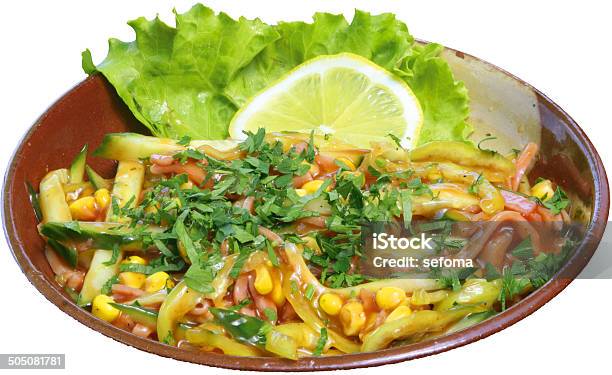 Foto de Mexican Salada Com Ervas E Legumes Frescos Alface Em Segundo Plano e mais fotos de stock de Abacate