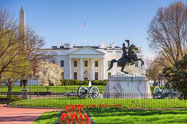 Photo of White House in DC