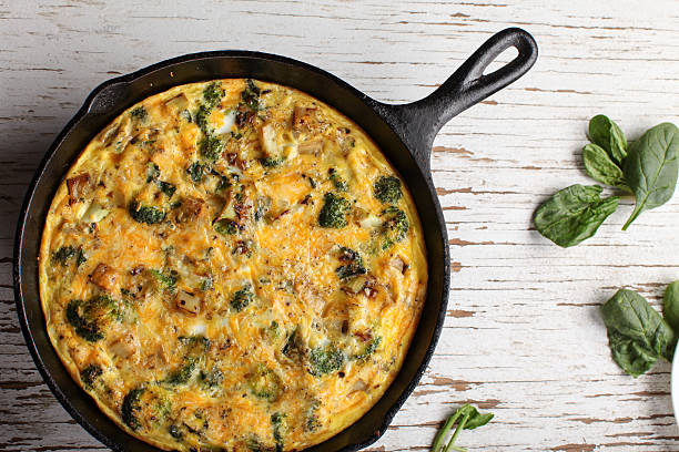 istock Top view of baked egg frittata 505133238