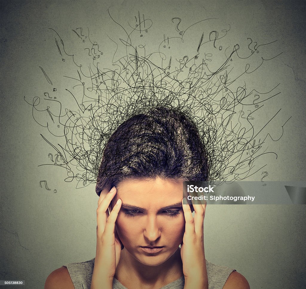 Frau mit besorgt gestresste Gesicht Ausdruck Gehirn schmelzen In lines - Lizenzfrei Besorgt Stock-Foto