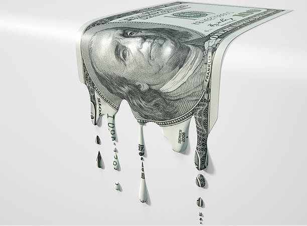 미국 달러 융해 떨어지는 지폐 - 부재 뉴스 사진 이미지